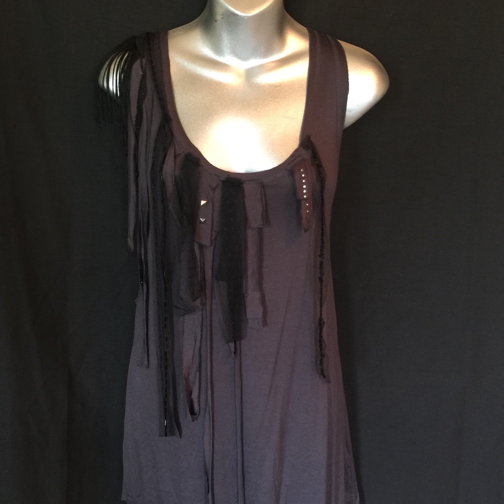 LovPosh sleeveless top medium